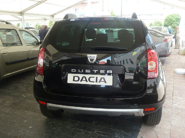 RENAULT DUSTER CONFORT 1.6 4X2 ABS — foto 3