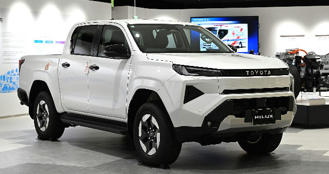 TOYOTA HILUX BASE / ÚNICA — foto 2