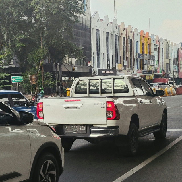 TOYOTA HILUX BASE / ÚNICA — foto 3